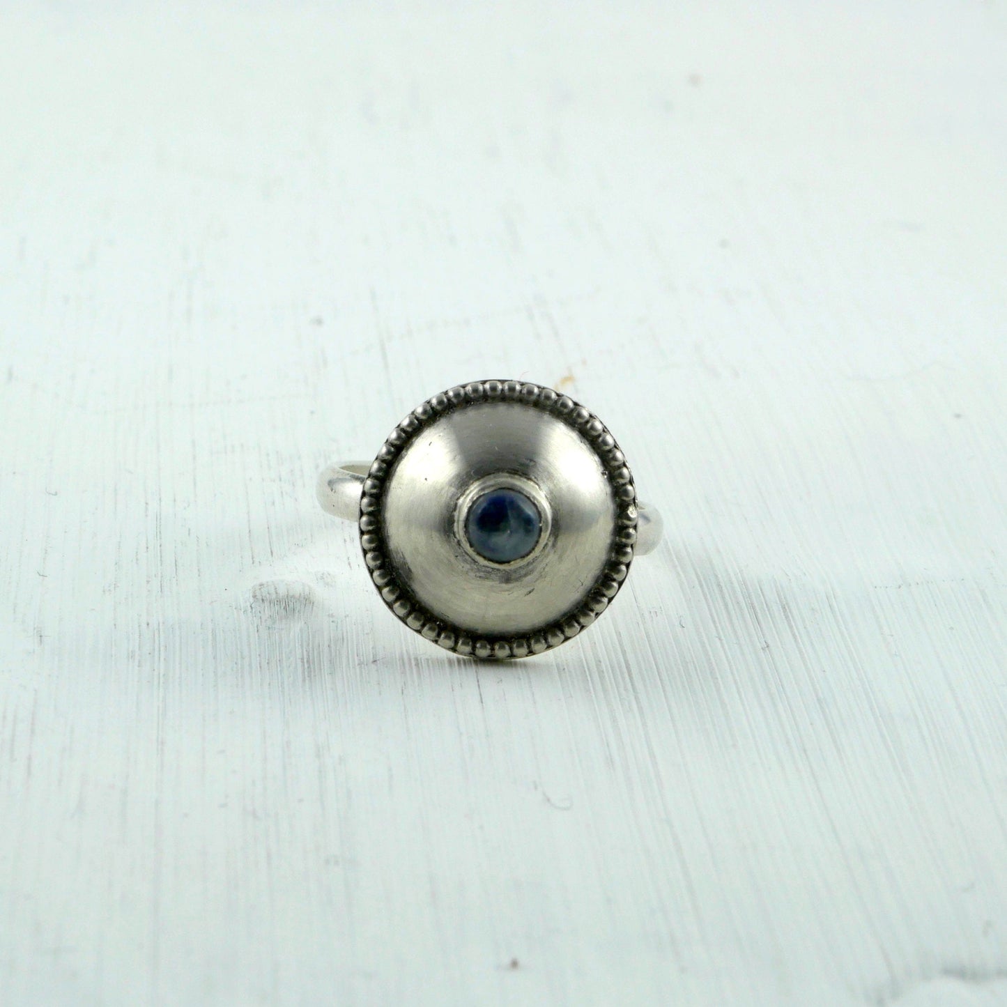 Bague dôme en argent avec Pierre de Lune Bagues Thalisman