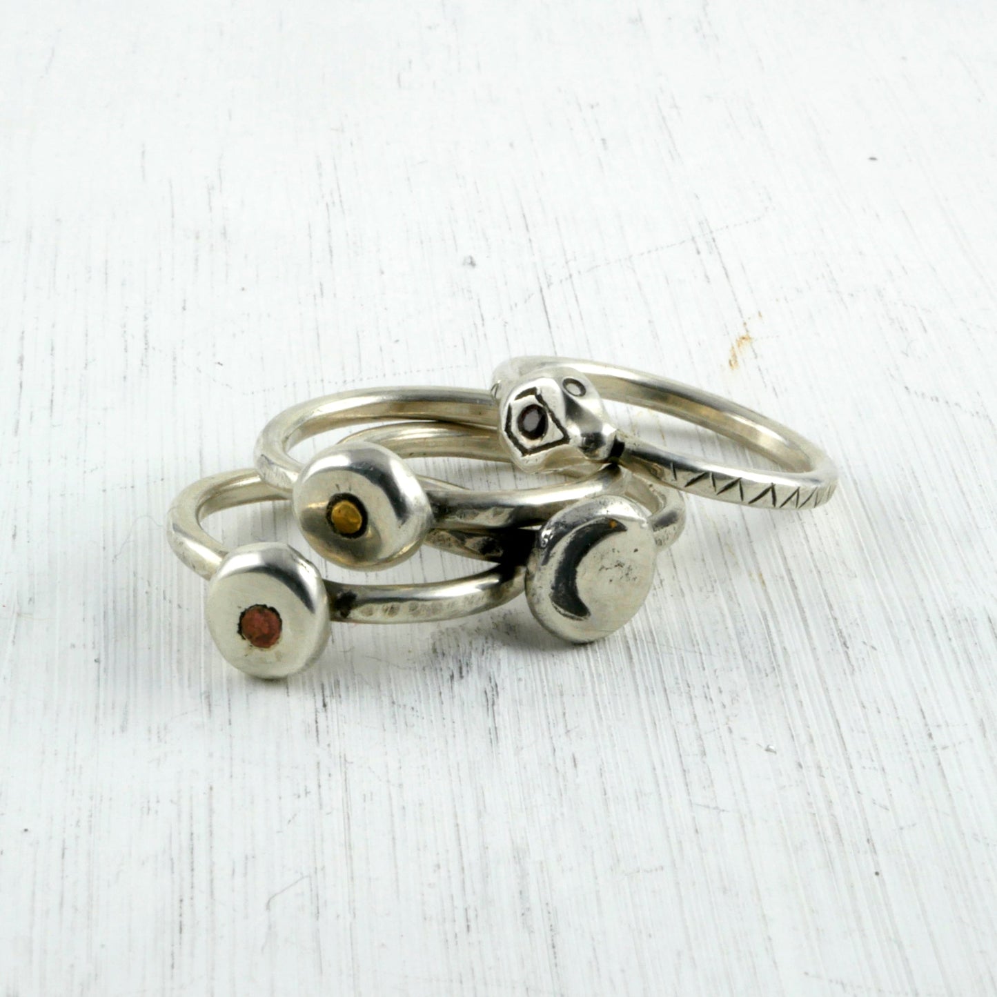 BAGUES CHRYSOPEE - Multi bague, Or, Argent, Cuivre & Grenat Thalisman