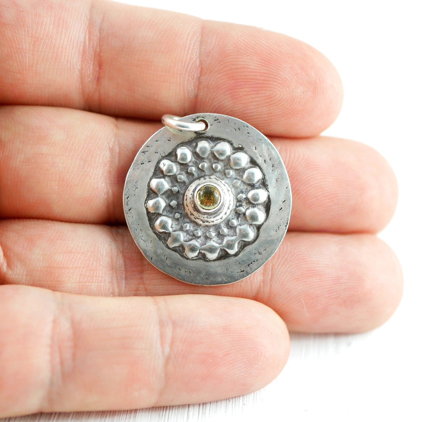 PENDENTIF AIGIS - Argent 925, Cristal & feuille d'or Thalisman