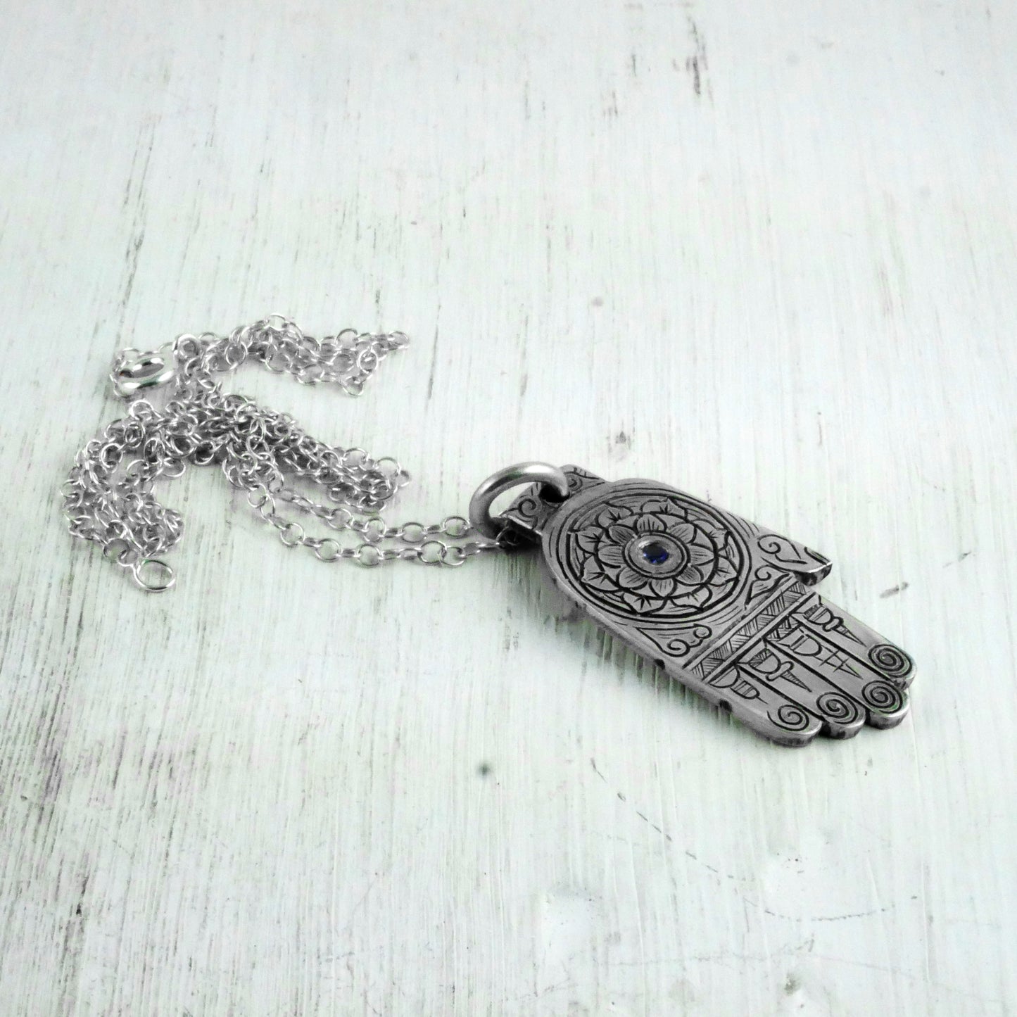 MEDAILLON ABHAYA - Argent 925, Tanzanite