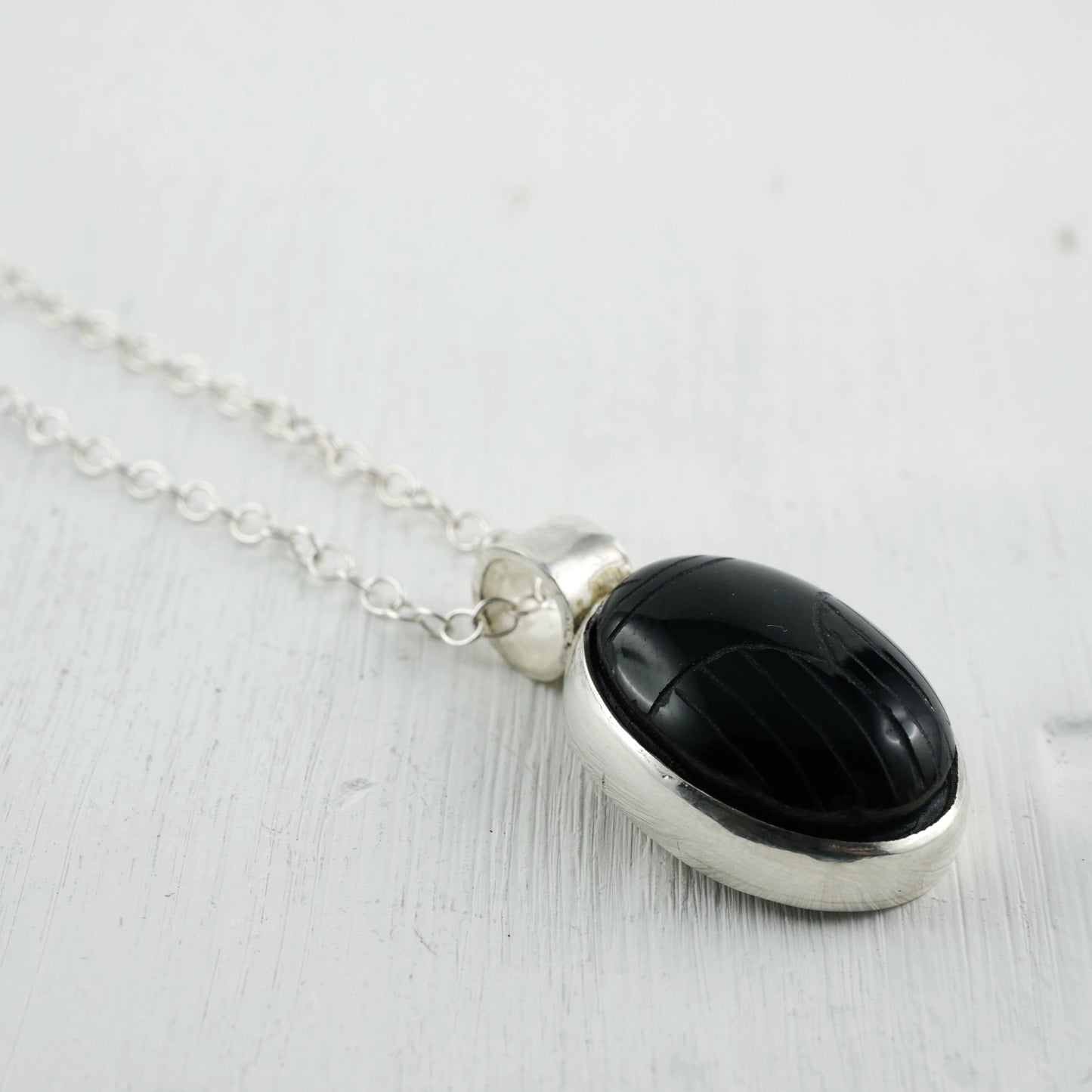 AMULETTE KHEPRI - Pendentif Scarabée en Onyx & Argent 925