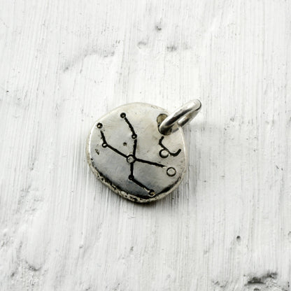 Pendentif constellation du taureau en argent