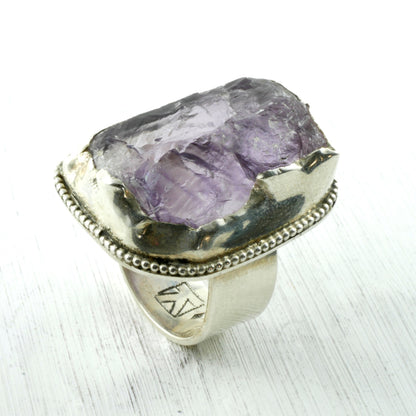Bague améthyste brut et argent 925 et logo thalsiman