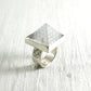 bague argent avec pyramide en cristal et œil